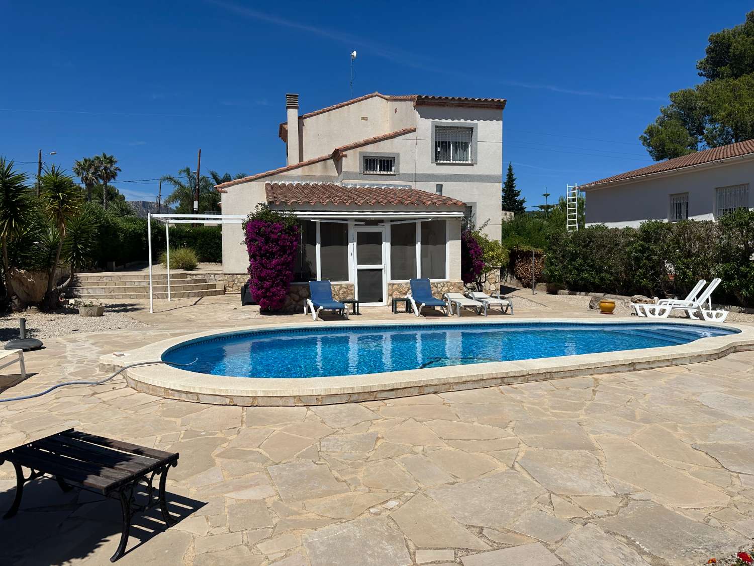 Beautiful villa with private pool in Les Tres Cales