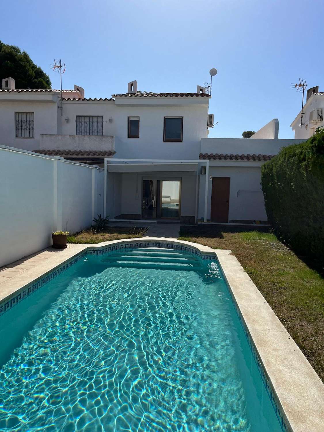 Casa unifamiliar amb piscina privada