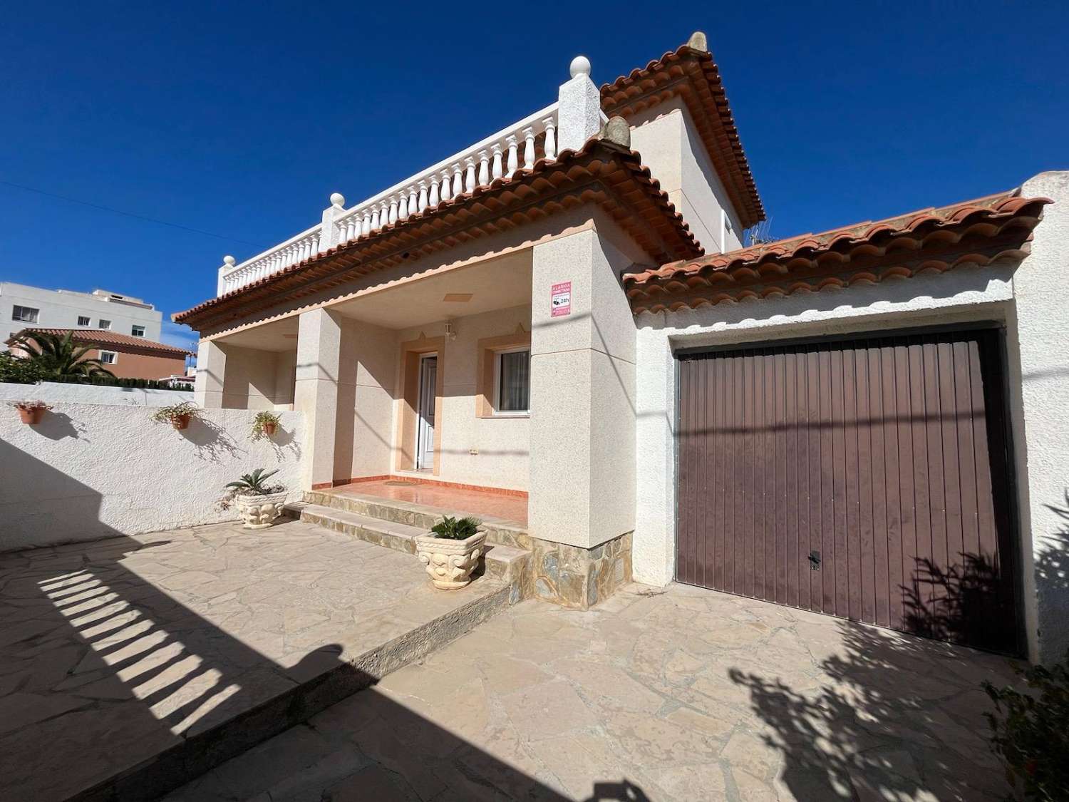 Semi-detached house just 250m from the beach