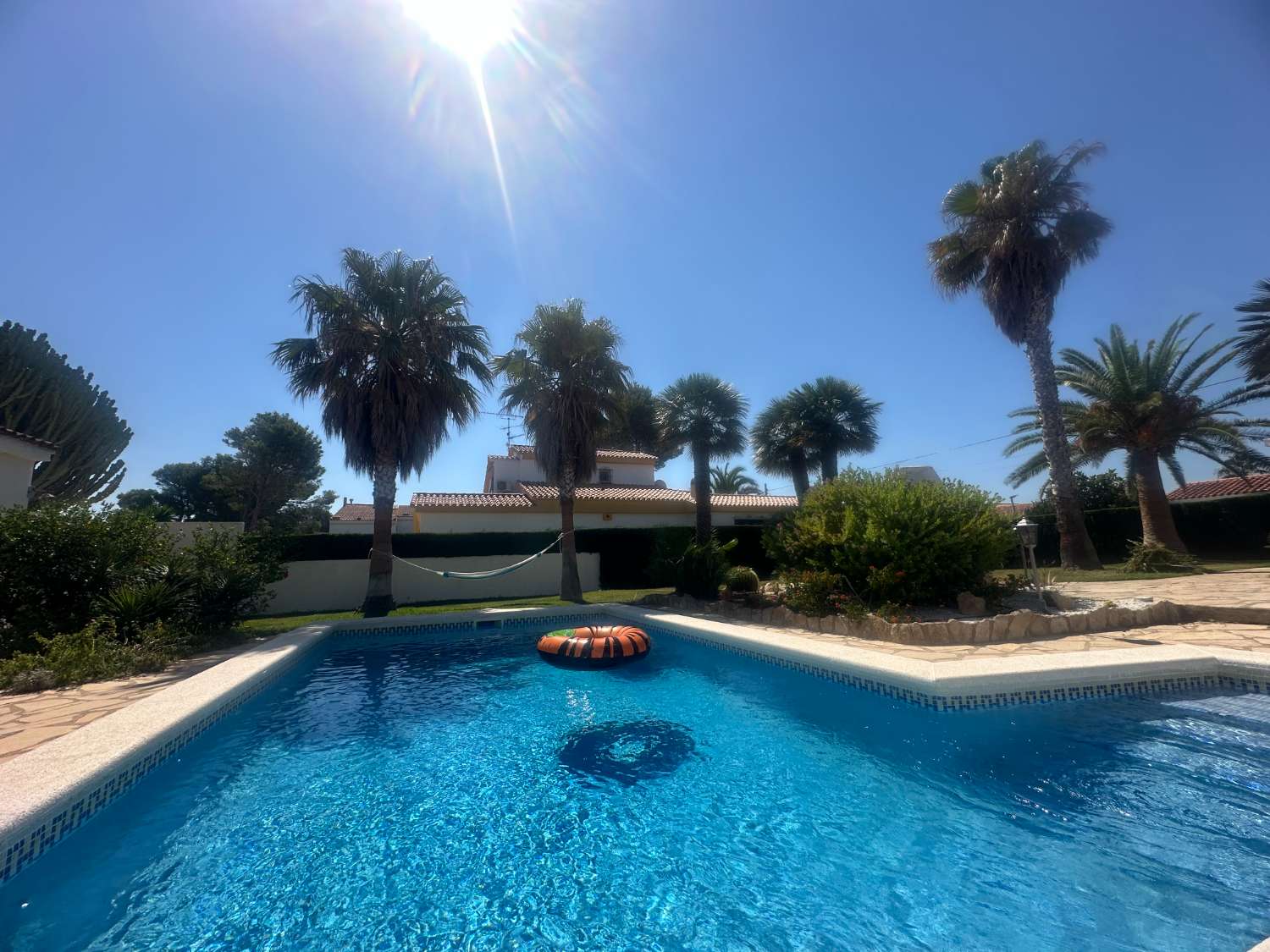 Maison individuelle avec piscine privée à 300m de la plage