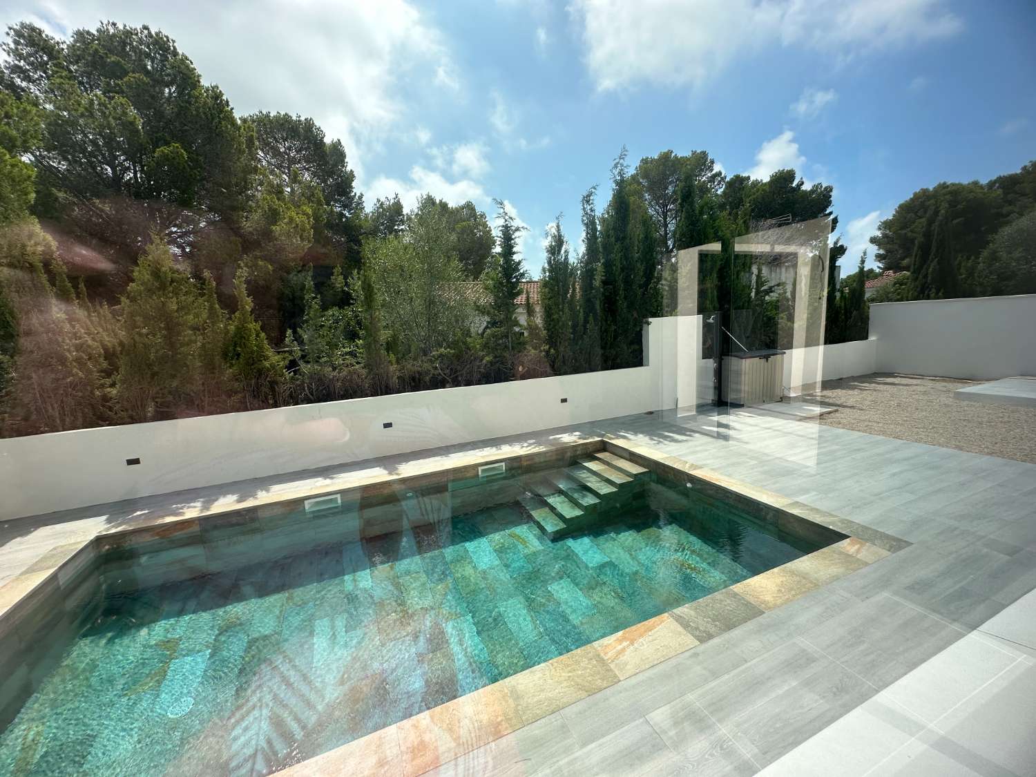 Casa nova amb piscina privada a 200m de la platja