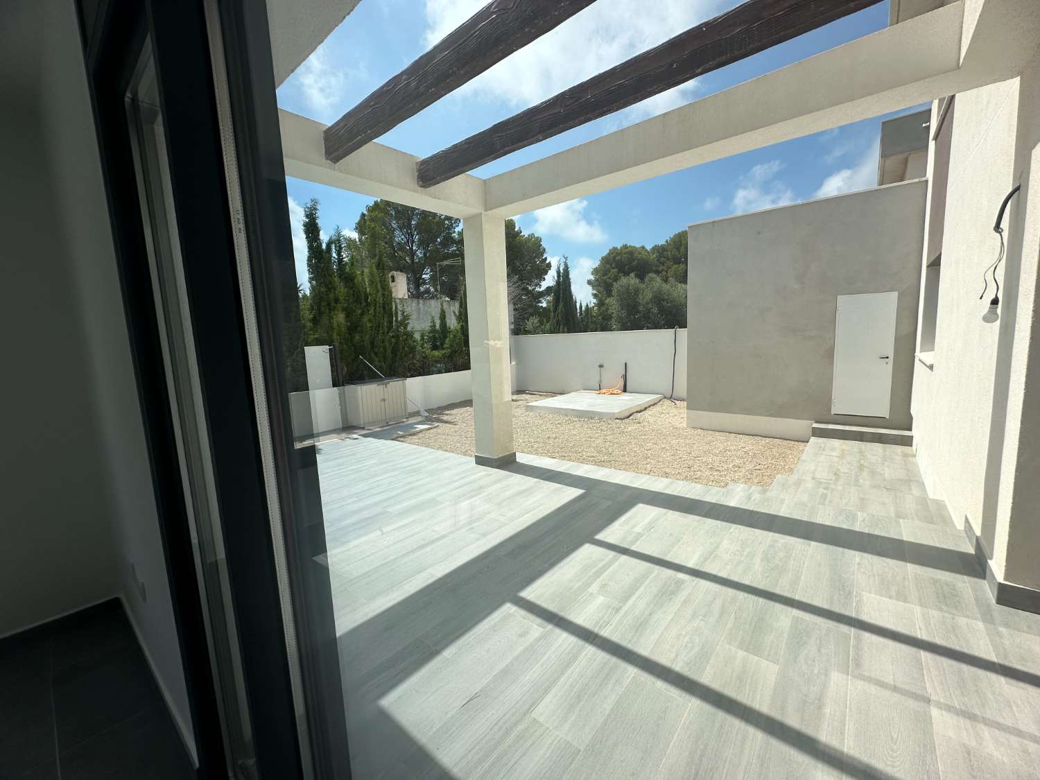 Casa nova amb piscina privada a 200m de la platja