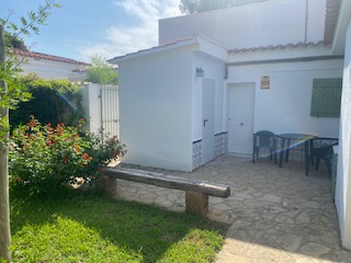 House for sale in quiet area just 800M from the beach