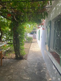 House for sale in quiet area just 800M from the beach