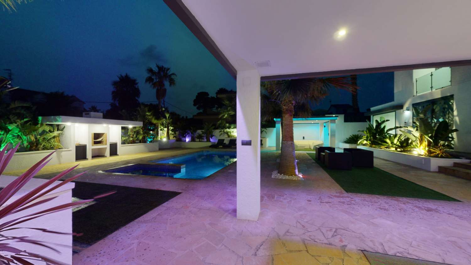 Spectacular villa for sale in Las Tres coves just 2km from Cala Forn