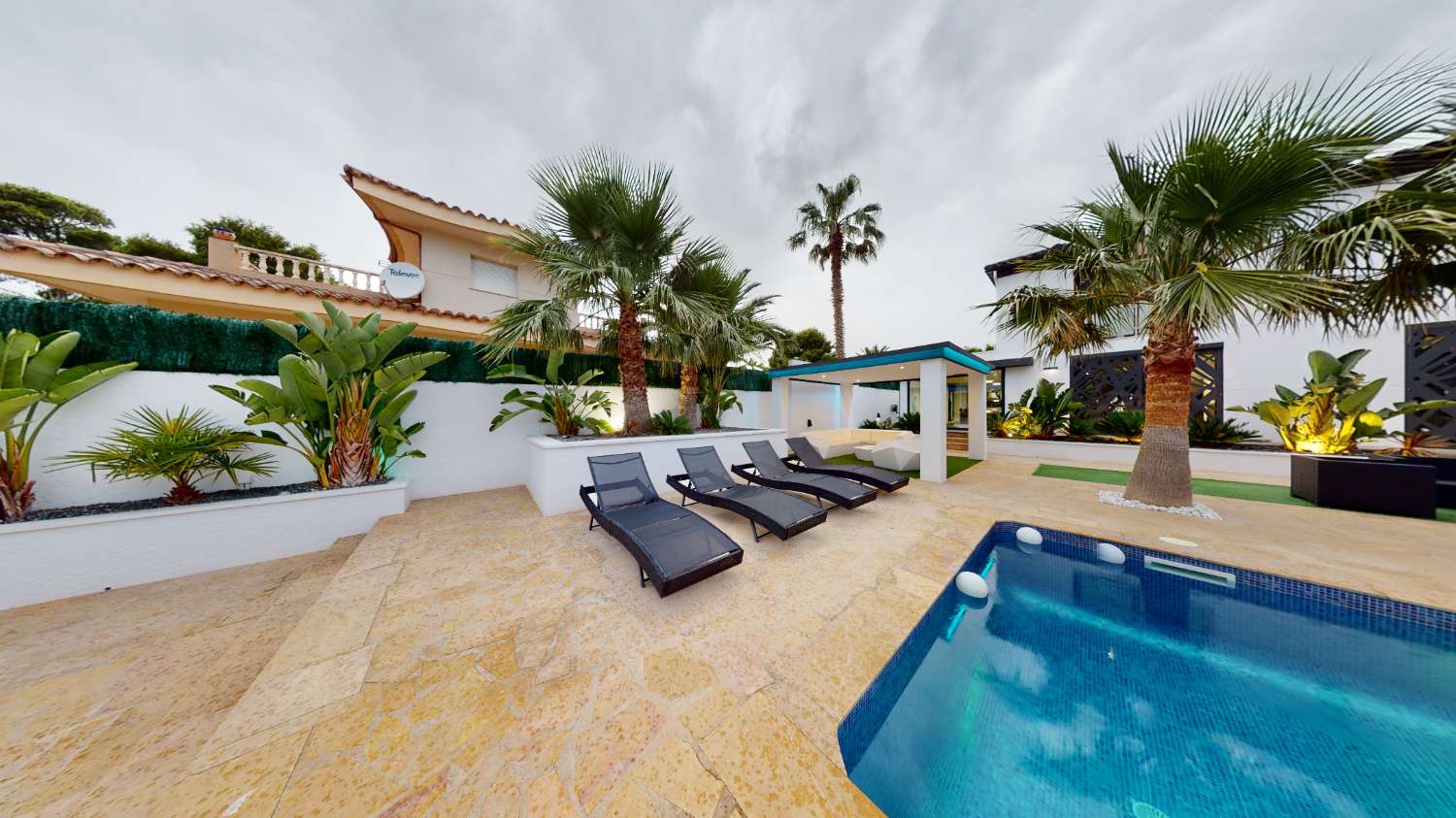 Spectacular villa for sale in Las Tres coves just 2km from Cala Forn