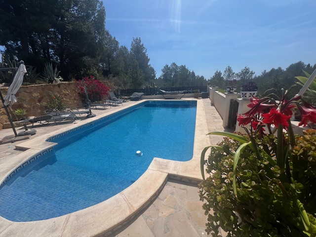 Preciosa villa con piscina privada